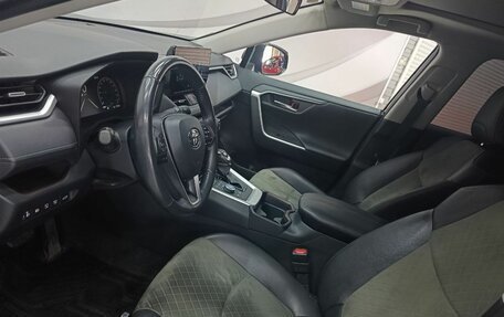 Toyota RAV4, 2023 год, 3 549 000 рублей, 15 фотография