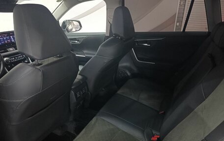 Toyota RAV4, 2023 год, 3 549 000 рублей, 19 фотография
