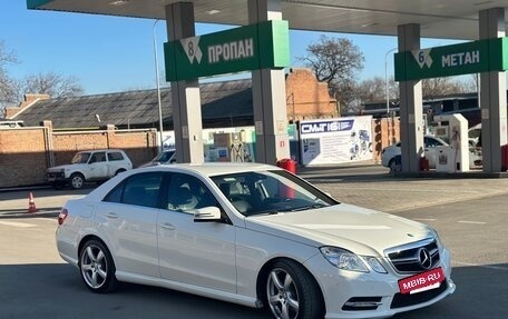Mercedes-Benz E-Класс, 2011 год, 1 900 000 рублей, 9 фотография
