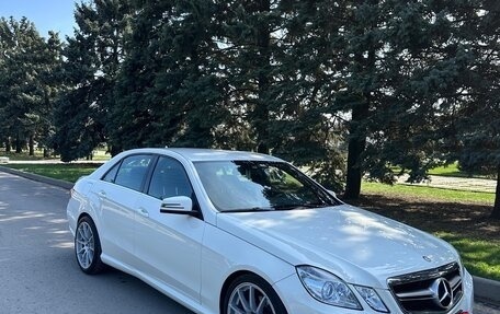 Mercedes-Benz E-Класс, 2011 год, 1 900 000 рублей, 13 фотография