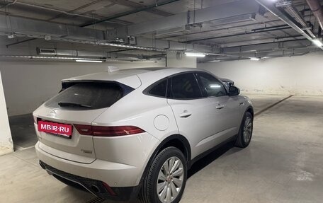 Jaguar E-Pace, 2018 год, 3 200 000 рублей, 5 фотография