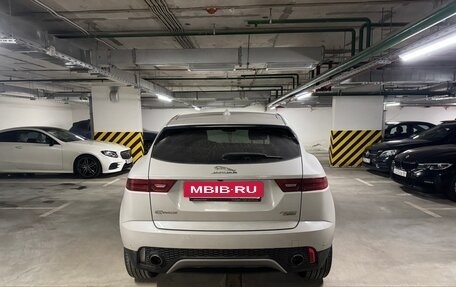 Jaguar E-Pace, 2018 год, 3 200 000 рублей, 4 фотография