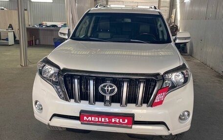 Toyota Land Cruiser Prado 150 рестайлинг 2, 2016 год, 4 800 000 рублей, 1 фотография