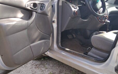 Ford Focus IV, 2001 год, 300 000 рублей, 8 фотография