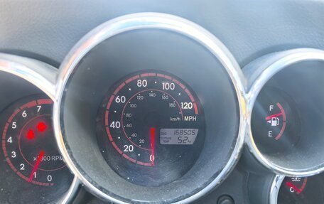 Pontiac Vibe II, 2005 год, 560 000 рублей, 11 фотография