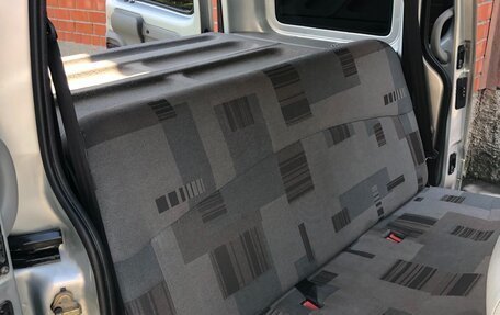 Renault Kangoo II рестайлинг, 2005 год, 495 000 рублей, 17 фотография