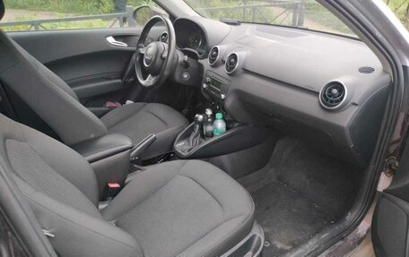 Audi A1, 2010 год, 1 150 000 рублей, 8 фотография