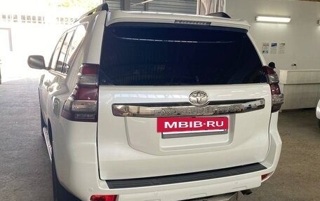 Toyota Land Cruiser Prado 150 рестайлинг 2, 2016 год, 4 800 000 рублей, 8 фотография