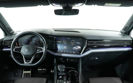 Volkswagen Touareg III, 2021 год, 7 650 000 рублей, 12 фотография