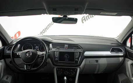 Volkswagen Tiguan II, 2017 год, 2 100 000 рублей, 13 фотография