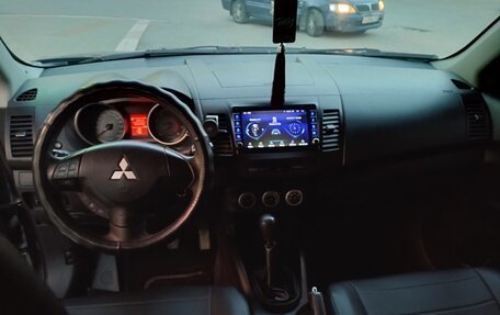 Mitsubishi Outlander III рестайлинг 3, 2008 год, 1 020 000 рублей, 10 фотография