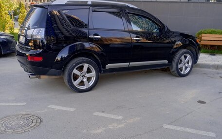 Mitsubishi Outlander III рестайлинг 3, 2008 год, 1 020 000 рублей, 13 фотография