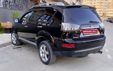 Mitsubishi Outlander III рестайлинг 3, 2008 год, 1 020 000 рублей, 7 фотография