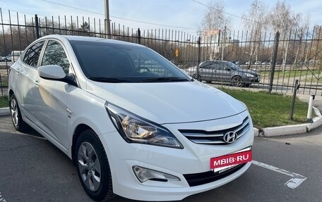 Hyundai Solaris II рестайлинг, 2015 год, 1 400 000 рублей, 8 фотография