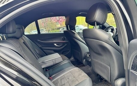 Mercedes-Benz E-Класс, 2018 год, 3 350 000 рублей, 8 фотография