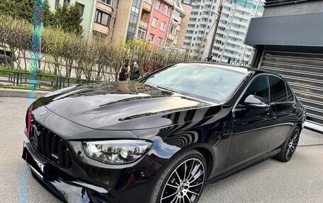 Mercedes-Benz E-Класс, 2018 год, 3 350 000 рублей, 13 фотография