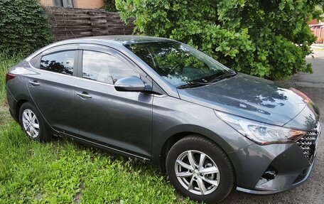 Hyundai Solaris II рестайлинг, 2022 год, 1 970 000 рублей, 7 фотография