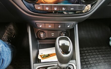 Hyundai Solaris II рестайлинг, 2022 год, 1 970 000 рублей, 4 фотография