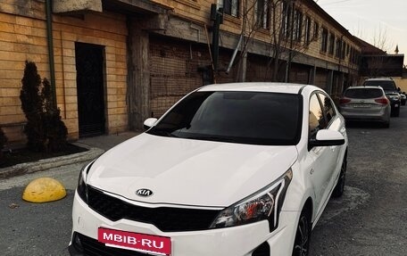 KIA Rio IV, 2021 год, 1 420 000 рублей, 12 фотография