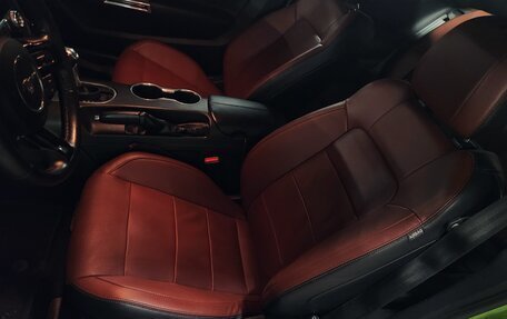 Ford Mustang VI рестайлинг, 2019 год, 2 750 000 рублей, 15 фотография
