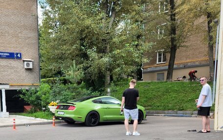 Ford Mustang VI рестайлинг, 2019 год, 2 750 000 рублей, 23 фотография
