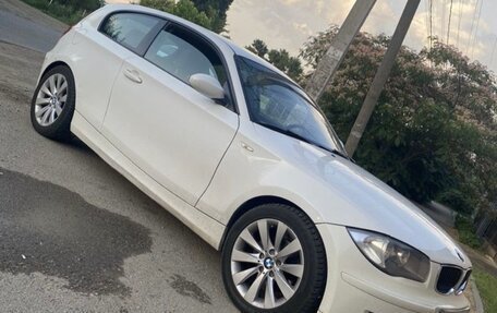 BMW 1 серия, 2009 год, 690 000 рублей, 4 фотография