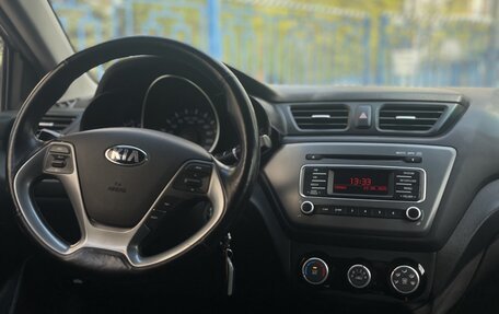 KIA Rio III рестайлинг, 2015 год, 997 000 рублей, 12 фотография