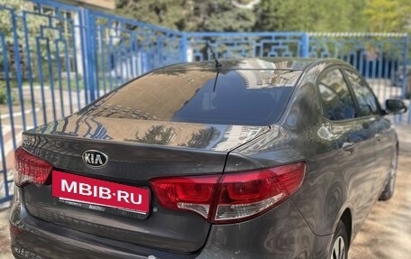 KIA Rio III рестайлинг, 2015 год, 997 000 рублей, 8 фотография