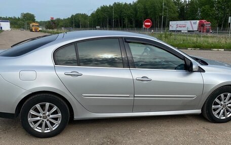 Renault Laguna III рестайлинг, 2010 год, 880 000 рублей, 3 фотография