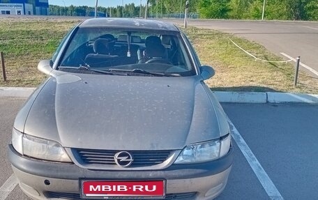 Opel Vectra B рестайлинг, 1997 год, 140 000 рублей, 1 фотография