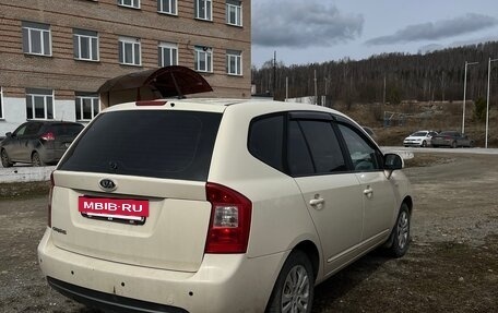 KIA Carens III (RP), 2010 год, 650 000 рублей, 5 фотография