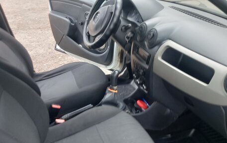 Renault Logan I, 2015 год, 420 000 рублей, 7 фотография