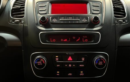 KIA Sorento II рестайлинг, 2012 год, 1 595 000 рублей, 15 фотография