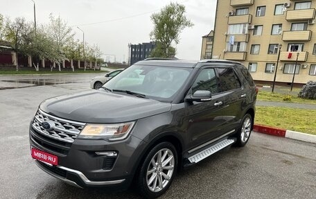 Ford Explorer VI, 2018 год, 3 950 000 рублей, 3 фотография