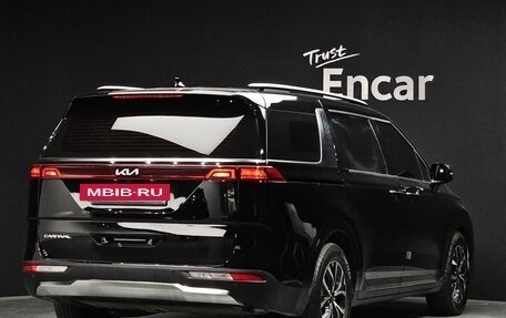 KIA Carnival, 2022 год, 2 450 000 рублей, 2 фотография