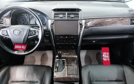 Toyota Camry, 2017 год, 2 599 000 рублей, 18 фотография