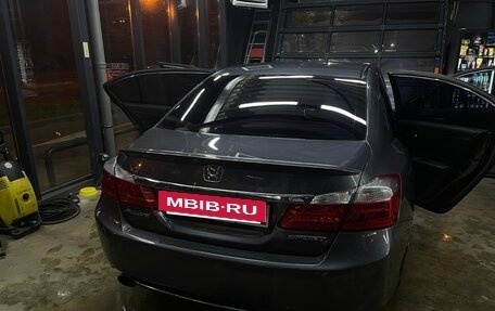 Honda Accord IX рестайлинг, 2013 год, 1 200 000 рублей, 8 фотография