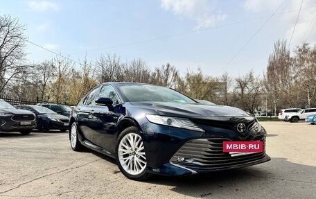 Toyota Camry, 2018 год, 2 980 000 рублей, 4 фотография