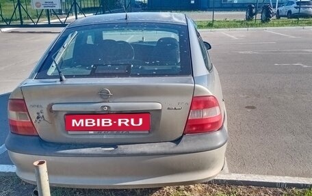 Opel Vectra B рестайлинг, 1997 год, 140 000 рублей, 3 фотография