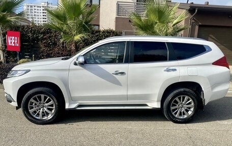 Mitsubishi Pajero Sport III рестайлинг, 2018 год, 3 450 000 рублей, 2 фотография