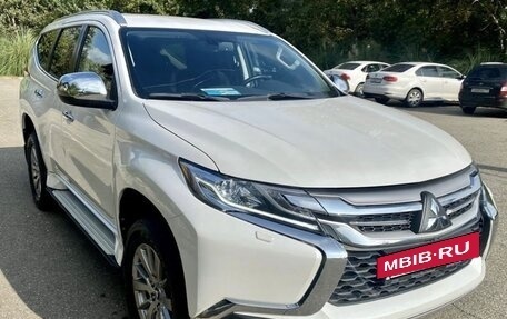 Mitsubishi Pajero Sport III рестайлинг, 2018 год, 3 450 000 рублей, 6 фотография