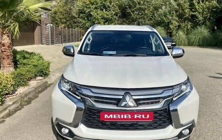 Mitsubishi Pajero Sport III рестайлинг, 2018 год, 3 450 000 рублей, 7 фотография