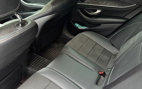 Mercedes-Benz E-Класс, 2018 год, 3 390 000 рублей, 10 фотография