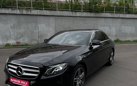 Mercedes-Benz E-Класс, 2018 год, 3 390 000 рублей, 3 фотография