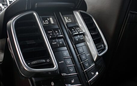 Porsche Cayenne III, 2012 год, 2 575 000 рублей, 35 фотография