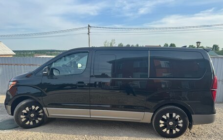 Hyundai Grand Starex Grand Starex I рестайлинг 2, 2020 год, 4 300 000 рублей, 11 фотография
