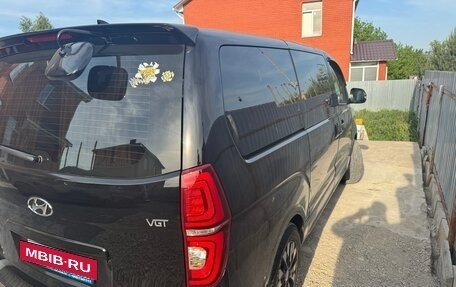 Hyundai Grand Starex Grand Starex I рестайлинг 2, 2020 год, 4 300 000 рублей, 9 фотография
