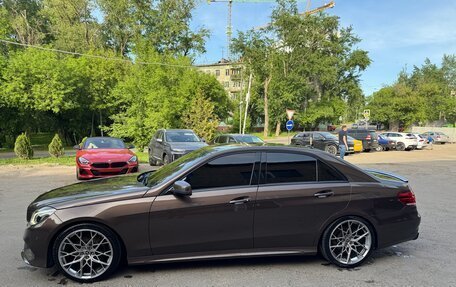 Mercedes-Benz E-Класс, 2013 год, 1 850 000 рублей, 2 фотография