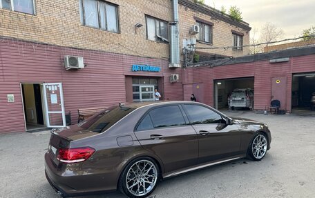 Mercedes-Benz E-Класс, 2013 год, 1 850 000 рублей, 8 фотография