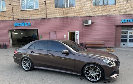 Mercedes-Benz E-Класс, 2013 год, 1 850 000 рублей, 6 фотография